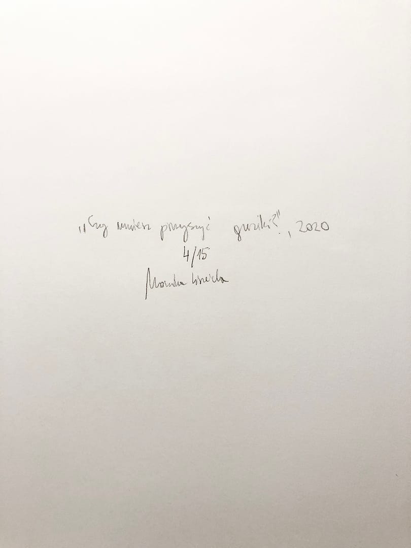 "Czy umiesz przyszyć guziki" – Monika Lisiecka, giclee, 2020