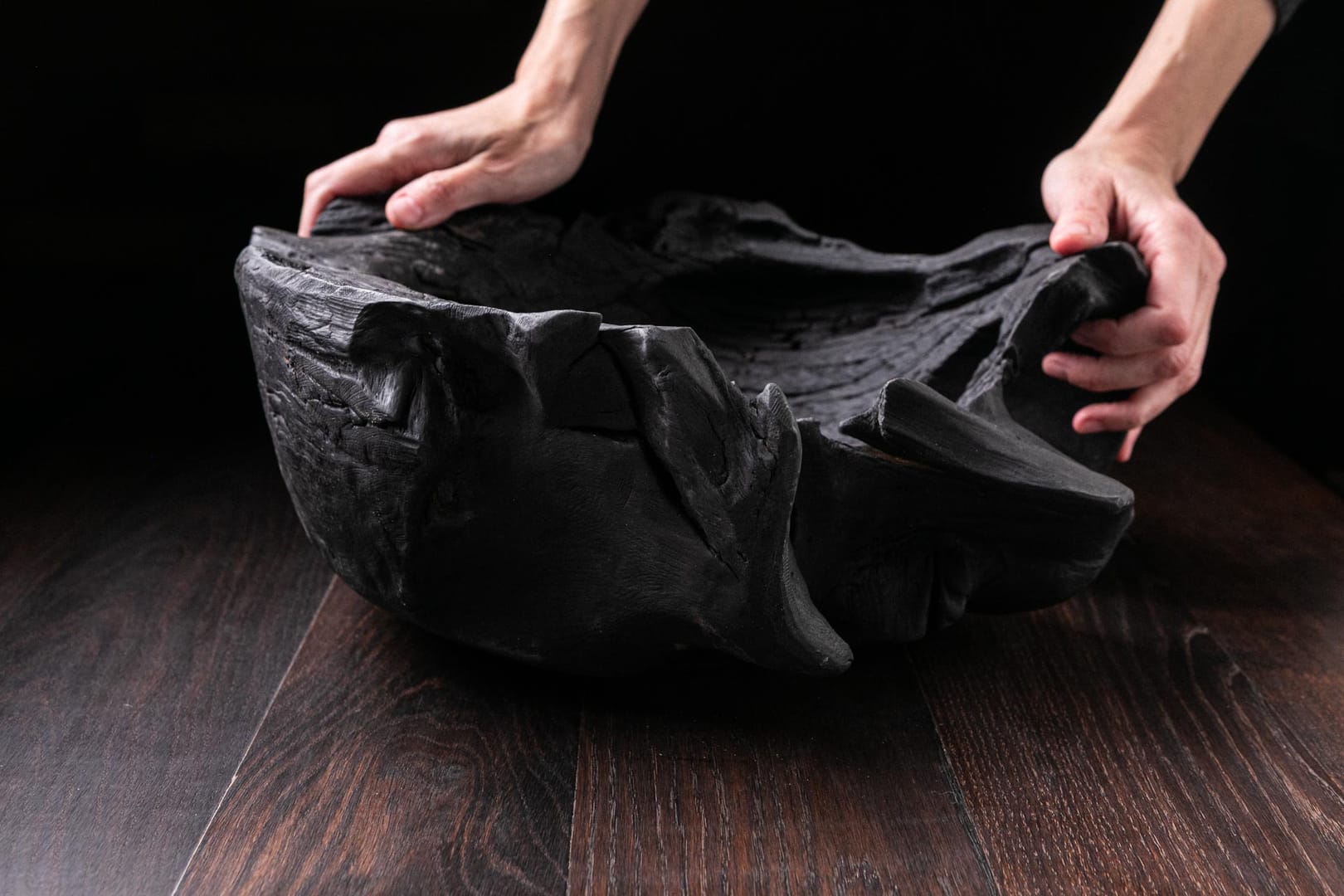 Raven Black Fossil A12V101 – Scar & Wonder, rzeźba, technika własna, sztuka użytkowa, 2025