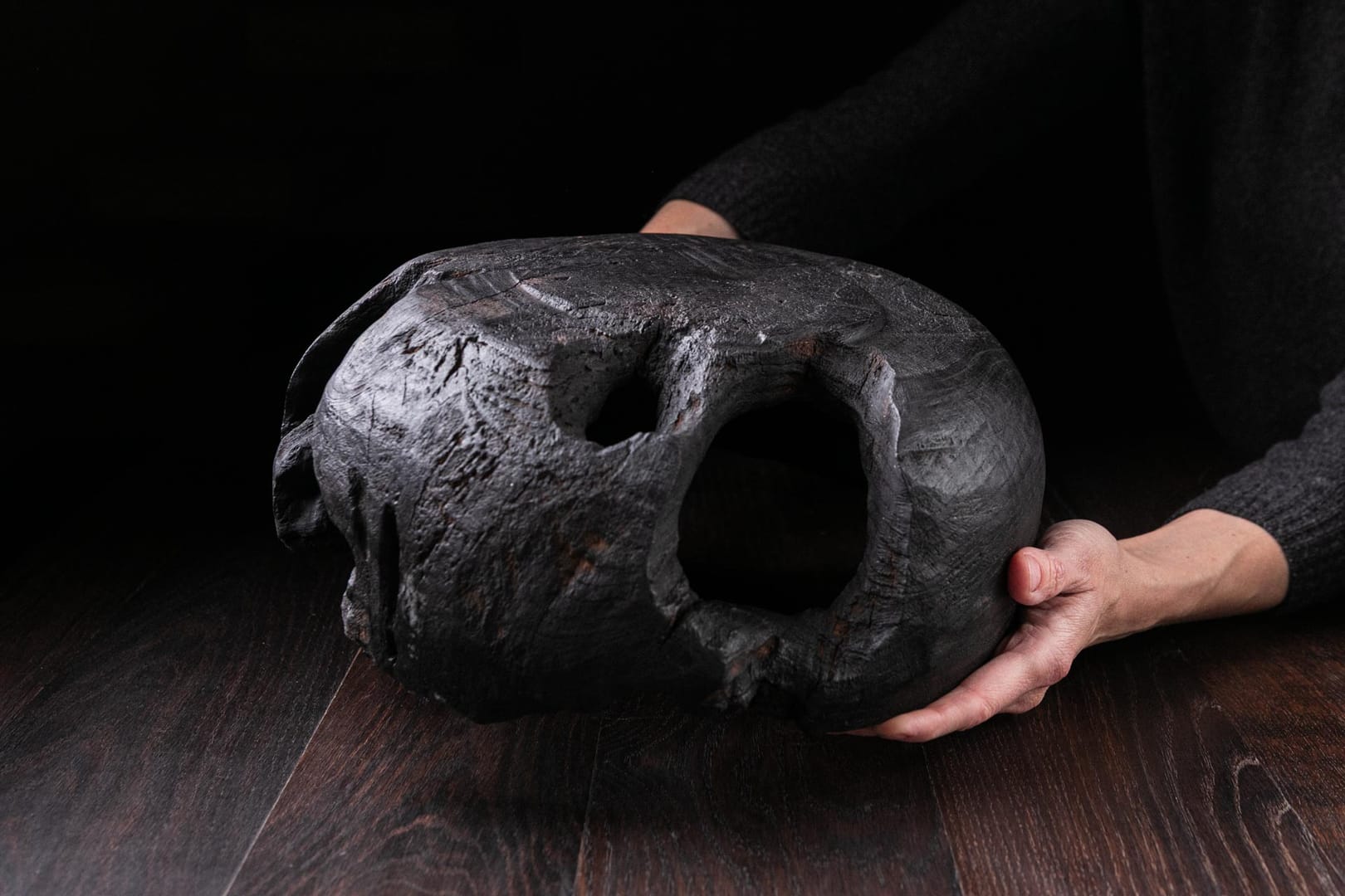Raven Black Titanic Fossil A12V102 – Scar & Wonder, rzeźba, sztuka użytkowa, inna, 2025