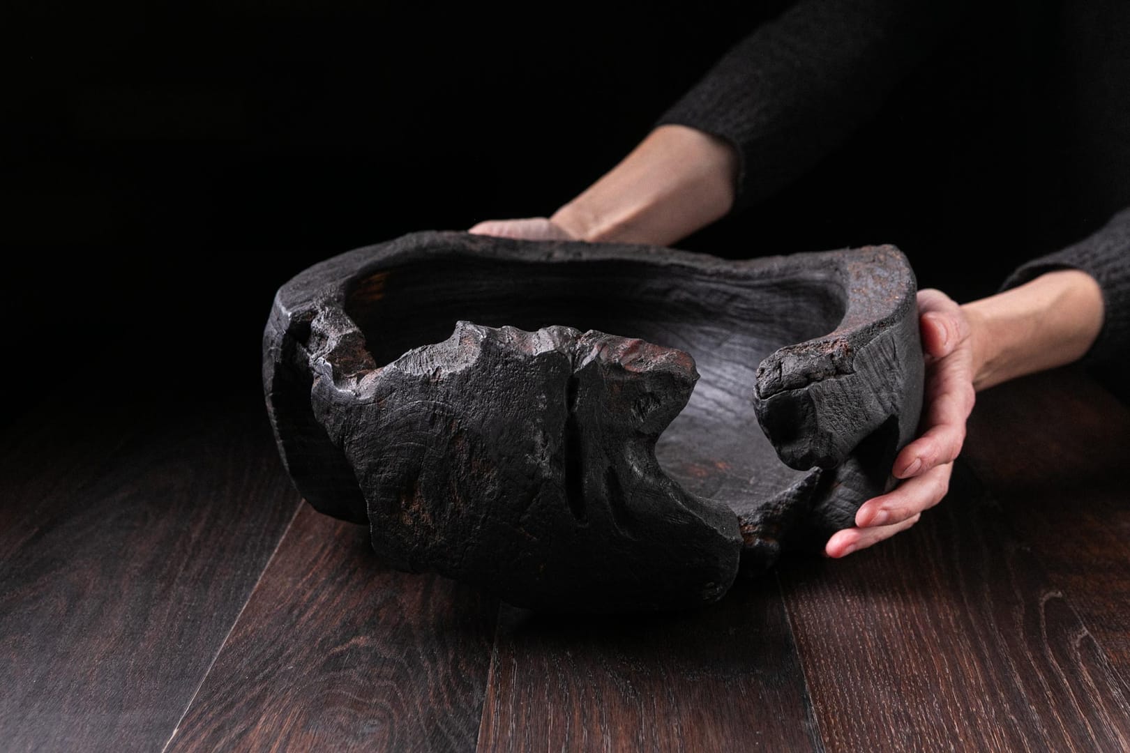 Raven Black Titanic Fossil A12V102 – Scar & Wonder, rzeźba, sztuka użytkowa, inna, 2025