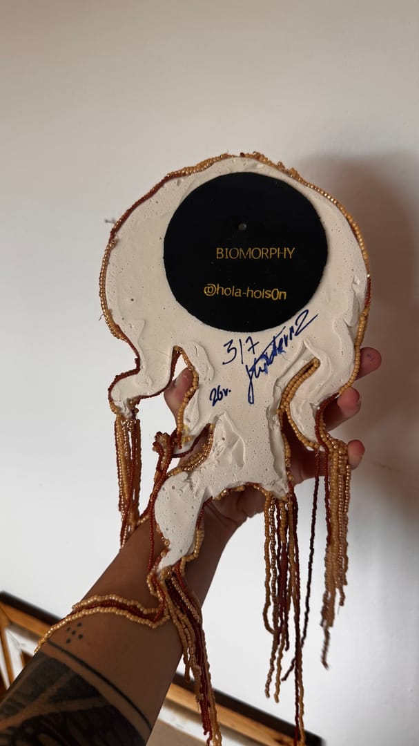 BIOMORPHY 3/7 – Marta Hołderna @hola_holson, relief, 2026