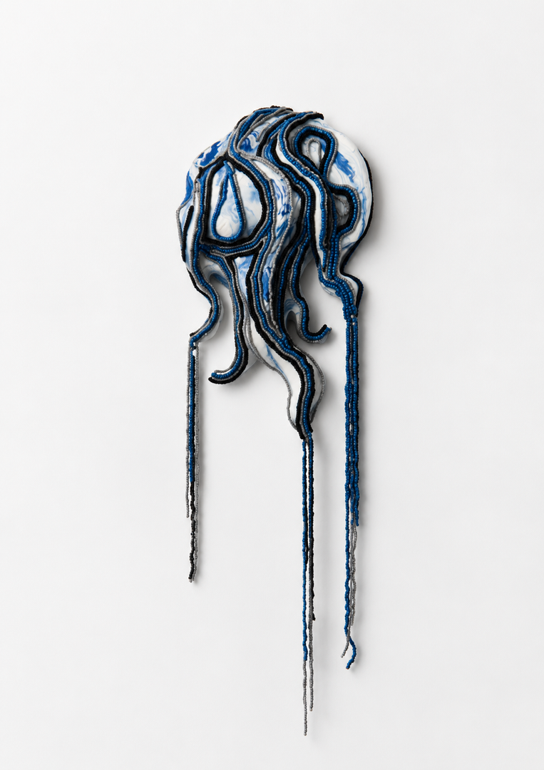 BIOMORPHY 7/7 – Marta Hołderna @hola_holson, relief, płaskorzeźba, 2026