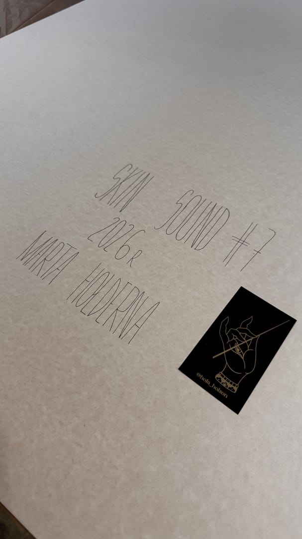SKIN SOUND #6 – Marta Hołderna @hola_holson, technika mieszana, 2026
